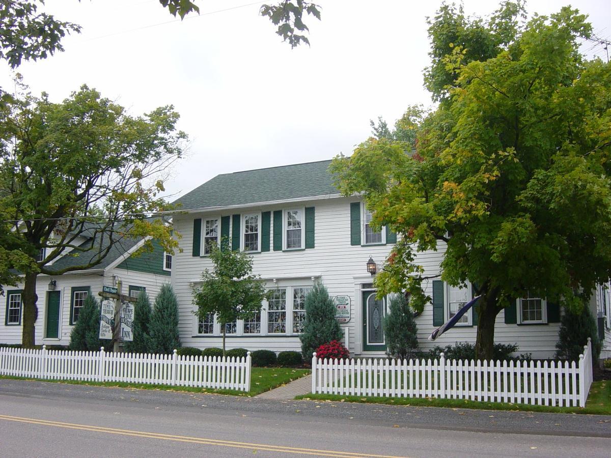 Hotel Grapevine House Winesburg Exterior foto