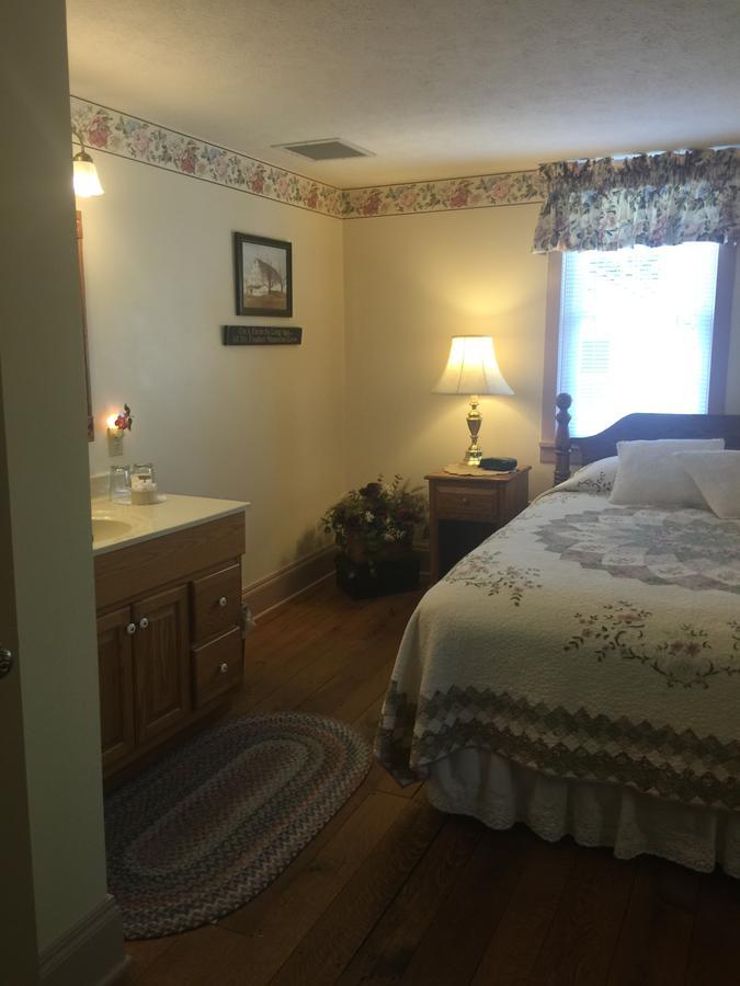 Hotel Grapevine House Winesburg Exterior foto